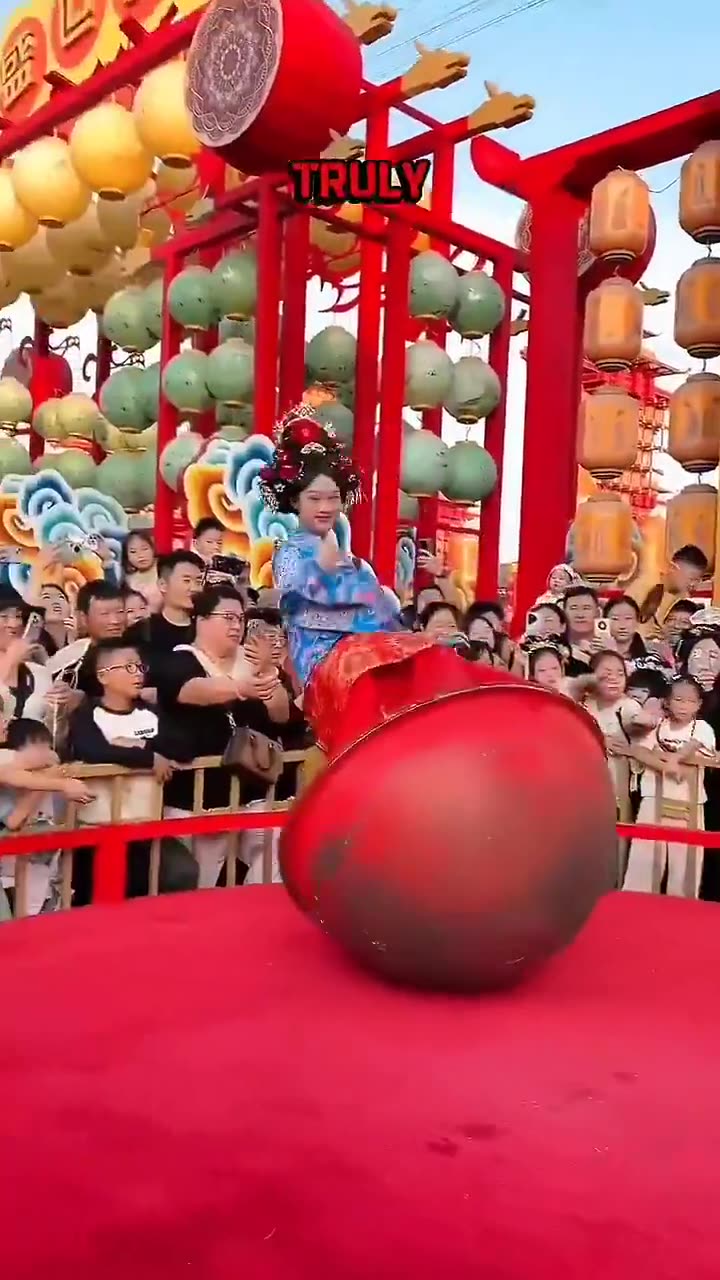 The "Chinese roly poly dance"