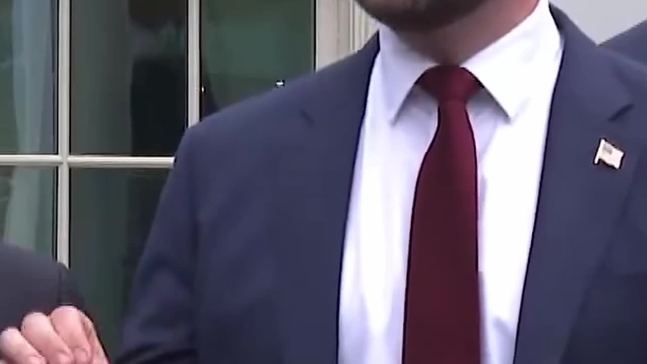 JD Vance Destroys Chuck Schumer And Hakeem Jeffries