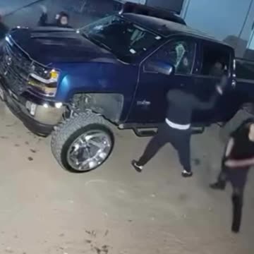 Ring cam video shows group vandalizing pickup truck in El Paso Texas
