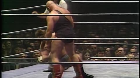 (1975.10.13) Bruno Sammartino vs Ivan Koloff - WWWF