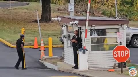 KAREN PRISON GUARDS GET _OWNED_ CRAZY KAREN _ATTACKS!!(1080p)