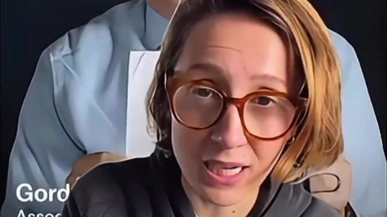 ⚠️Assistam e tirem suas próprias conclusões.