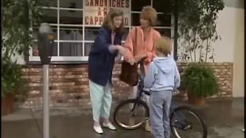 ALF – S1E3 “Looking for Lucky” (1986) | Classic 80s Sitcom