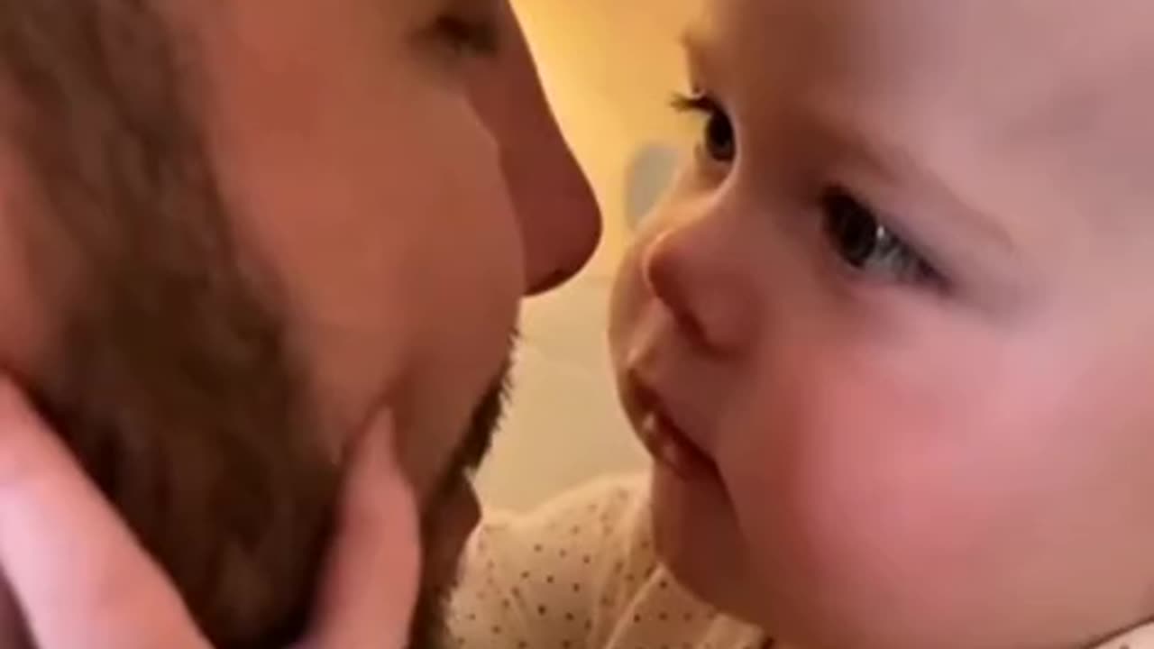 Baby Says To Daddy: "Say It Louder...OK?"👶🏻😂🔊