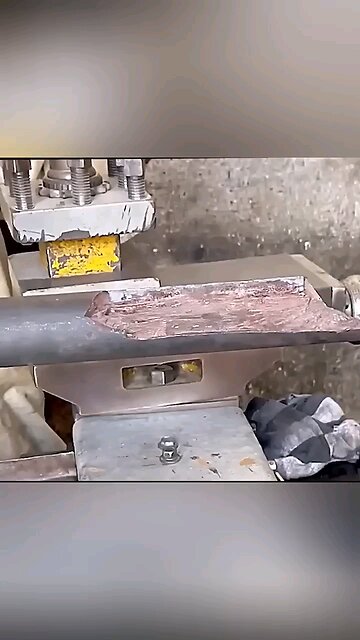 his Guy Is a Real Genius with Woodworking #RealGenius #WoodworkingGenius #Craftsmanship