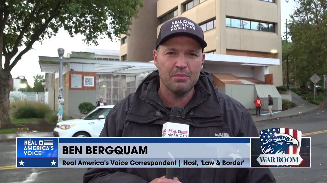 Leftist NGOs Aiding And Abetting Illegal Aliens Outside Courthouse in Portland, Oregon