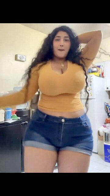 Beautiful thick and busty body babe