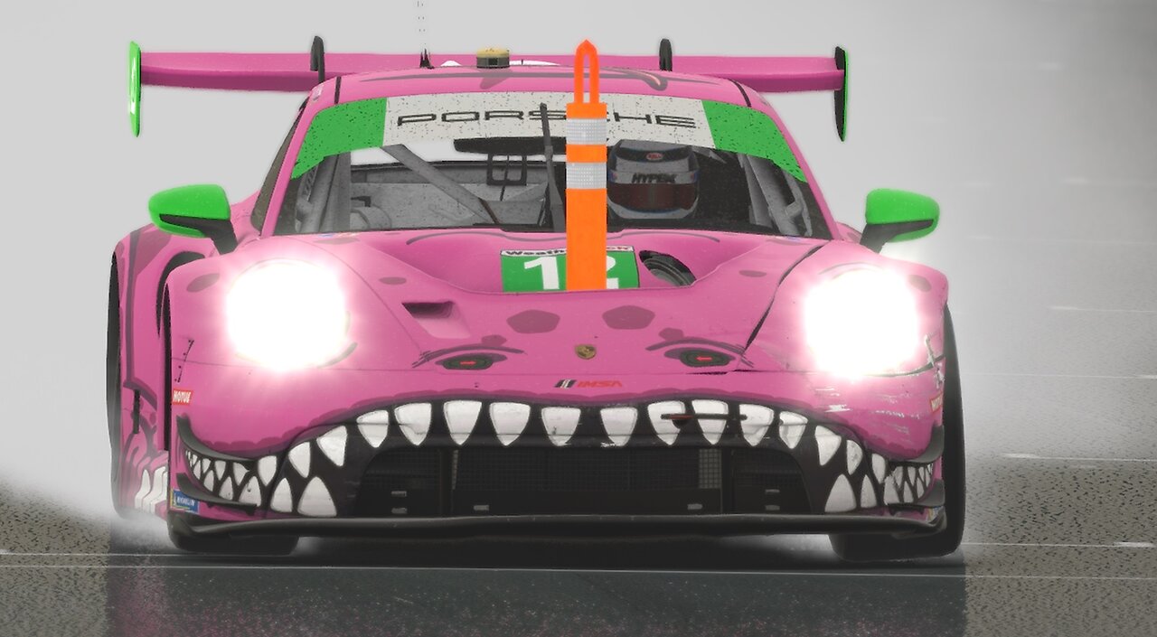Trying to not Crash #iracing