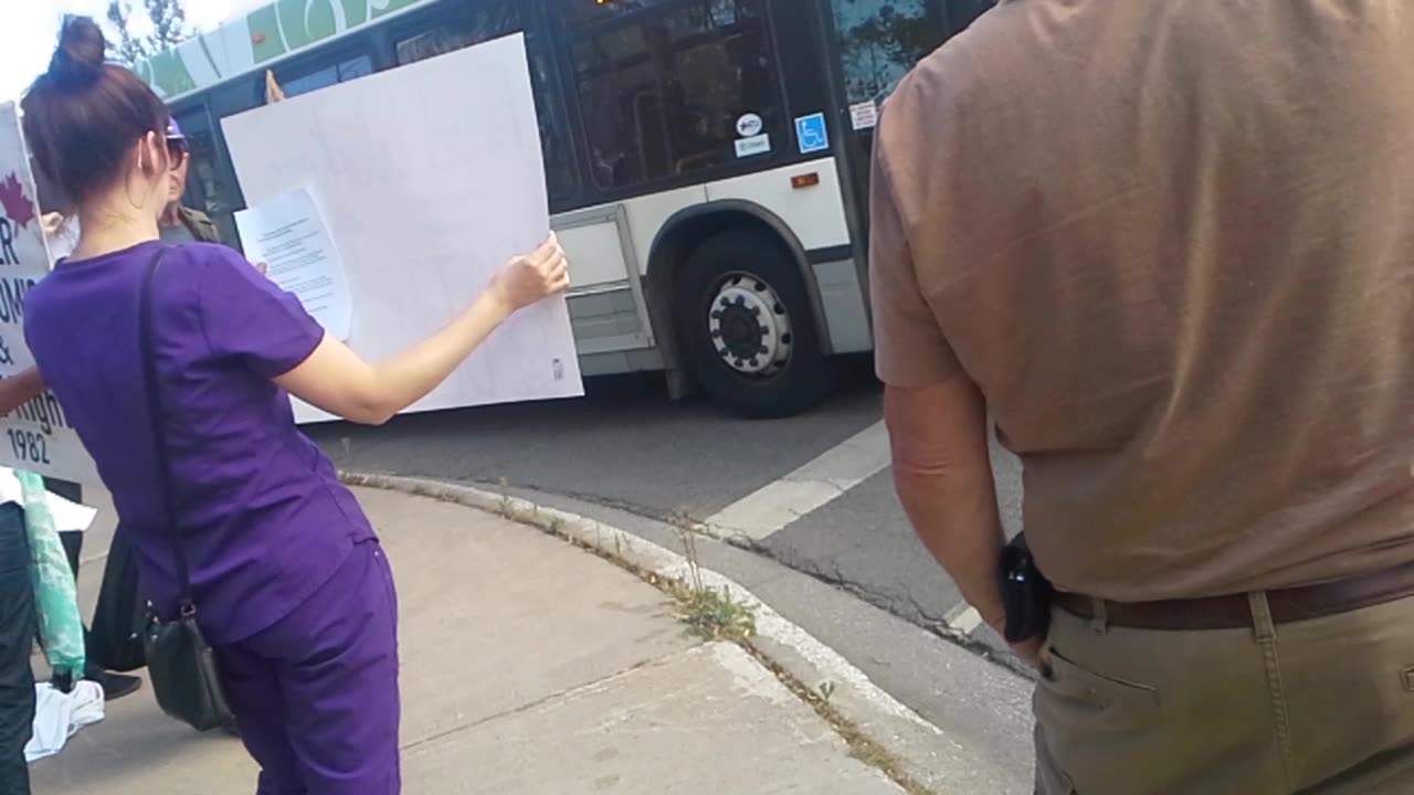 Protest about the jab mandates at the reginal hospital in Thunder Bay