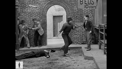 Charlie Chaplin - The Kid - Fight Scene