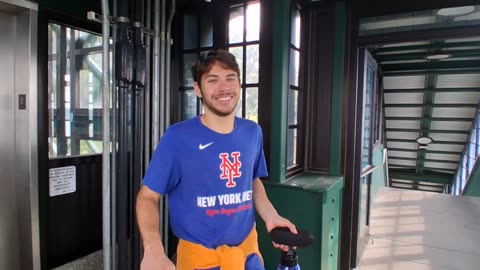 Samsung Galaxy A16 Smartphone camera test video: A ride on a transit elevator!