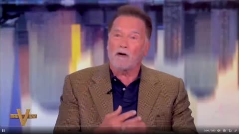 Chương trình The View bị bể dĩa!