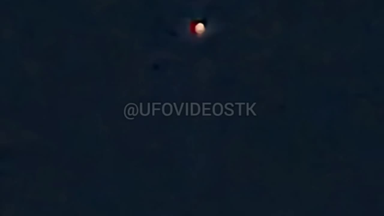 🛸🏰 Witness the Mysterious Hovering Over Pyramid! | TheTruthAbove