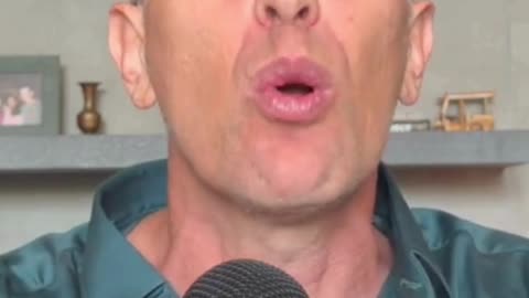 Venezuelans SPIT FACTS at Leftists : the George Costanza Principle in ACTION