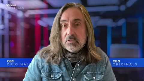 'Britain is being deliberately DEMOLISHED': Neil Oliver fumes migrant crisis is by DESIGN