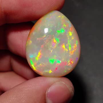 Healing Properties of Opal Stone: A Gemstone for the Mind & Spirit