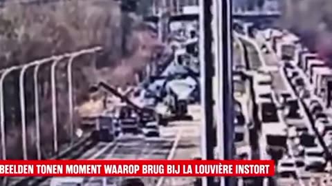 Traffic cameras have captured the exact moment when a bridge near La