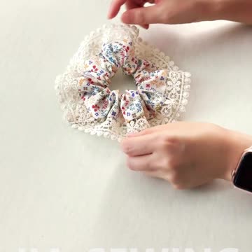 Scrunchie🎀✨ | DIY | Quick Sewing Tips No.323