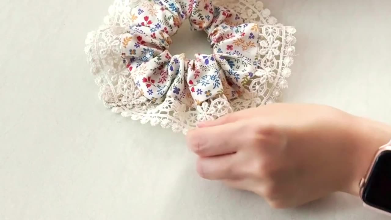 Scrunchie🎀✨ | DIY | Quick Sewing Tips No.323