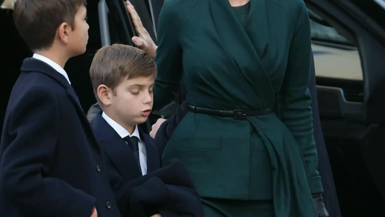 Ivanka Trump's choice for the presidential inauguration shines in a royal green dress