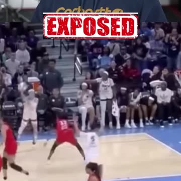 Angel Reese is GARBAGE compared to Clark 👀