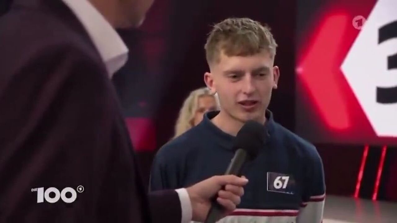 Celý svět kontrolují ti samí lidé a médiím se nedá věřit, protože nás neinformují, ale ovlivňují!