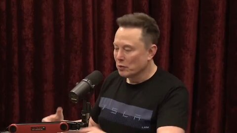 🚨 Musk bei Rogan: Illegale gehen, wenn Geld-Magnet abgeschaltet! 💸