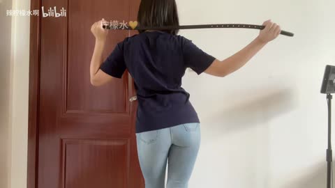 Stunning Charcoal Yoga Pants Vivacious Booty Dance | Daily Beauty EP 1186