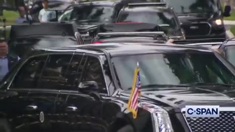 Trump hops out of 'The Beast' to greet supporters on President's Day 🇺🇸