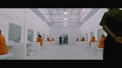 Don 2 - Escape From Prison movie clip.