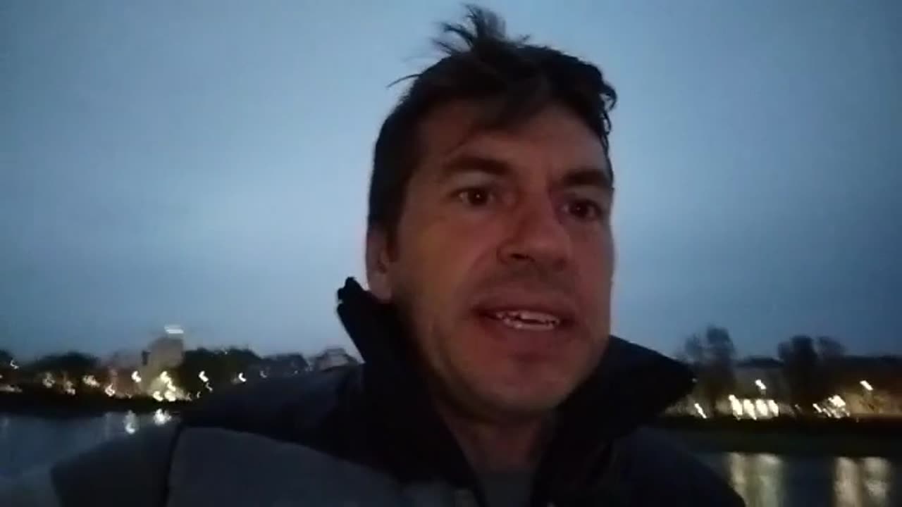 Росен Миленов: "Карат ни да се чувстваме и да сме уверени, че сме роби"
