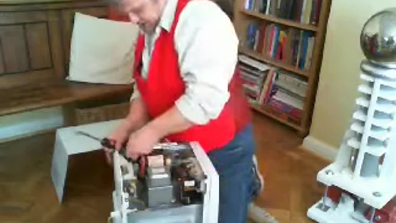 Getting Parts from a microwave oven