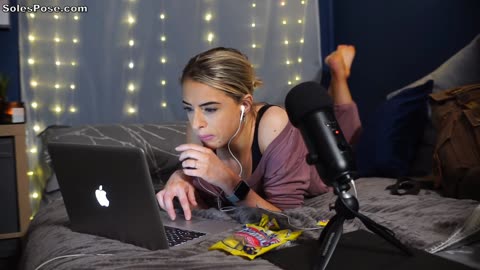 Typing ASMR: Soles Pose Focus with Rhythmic Keyboard Sounds