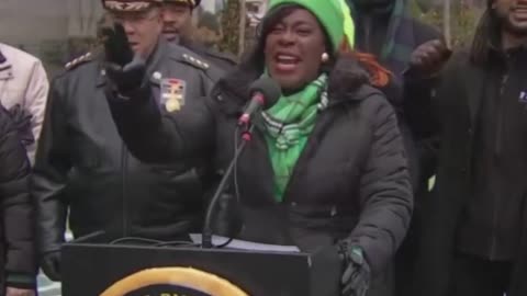 Philadelphia Mayor Cherelle Parker Butchers 'Eagles' Chant