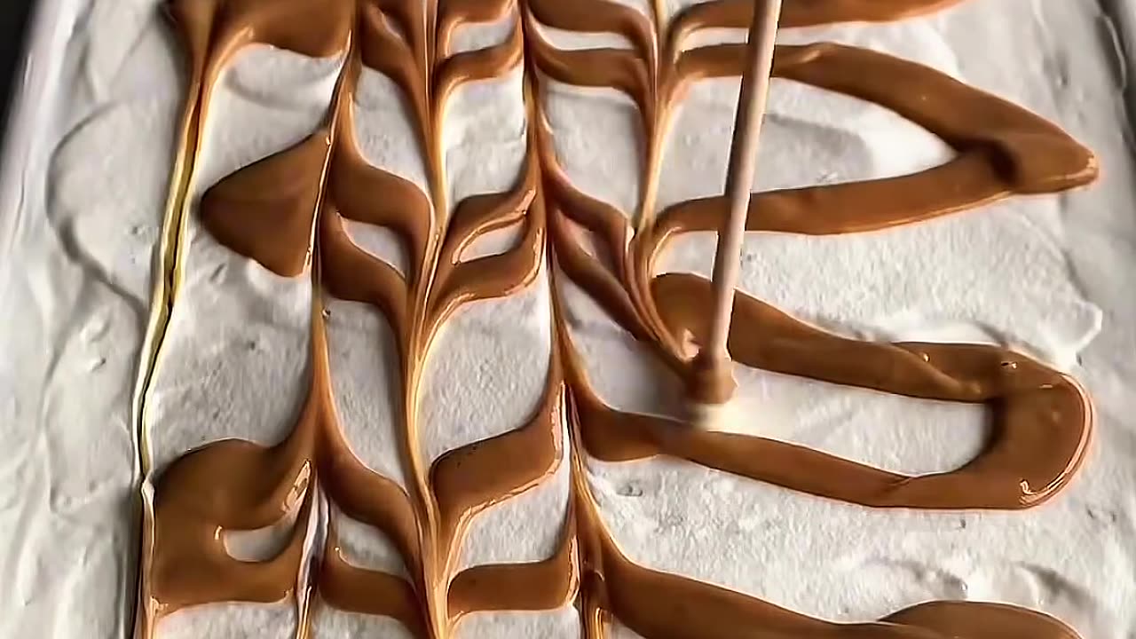 Oreo Lasagne from @fitwaffleKitchen - INSANE Dessert! FOLLOW & LIKE for Sweet Treats! 🍫✨