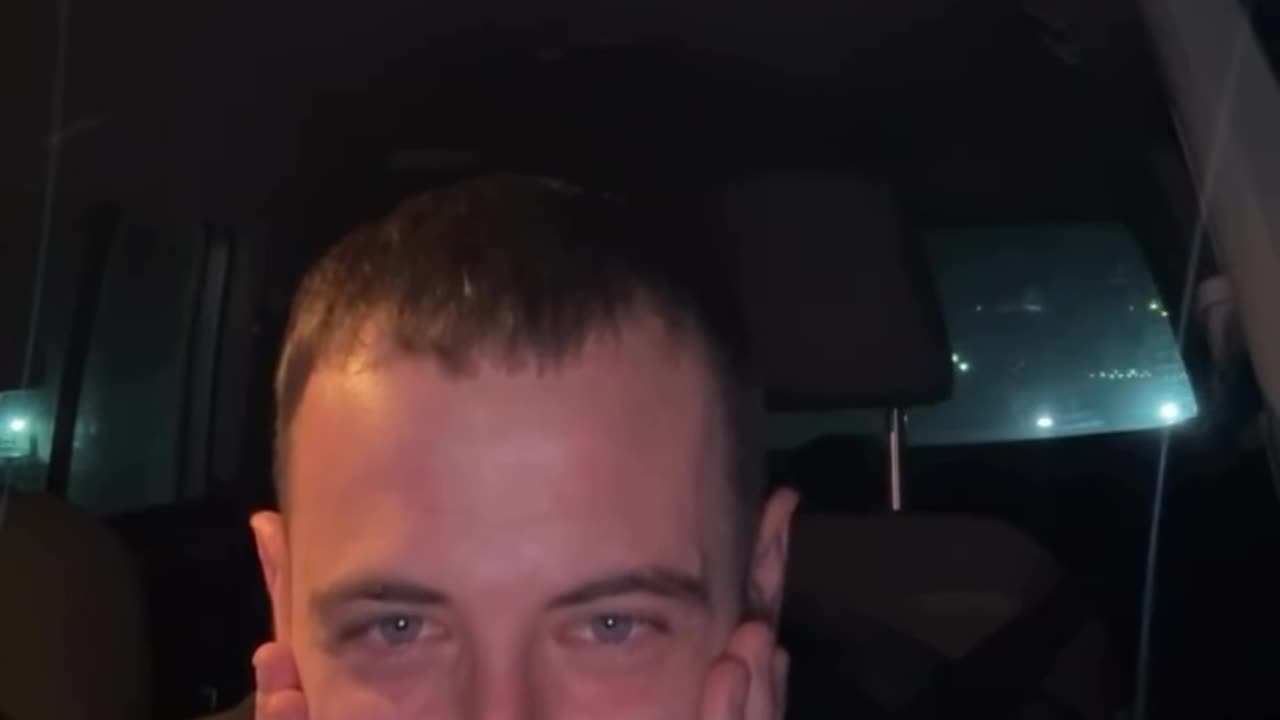 Gjesti-Eglit: “Mu zhduk, kam grua jashtë”- Bëhet viral reagimi i Xum Allushit (Video)