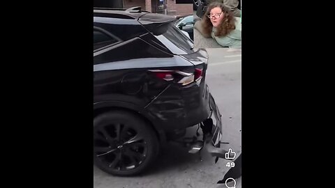 After Arresting TV Station Employee, ICE Agents Sideswipe An SUV Blocking Their Exit