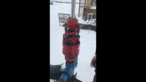 Leaking pump jack