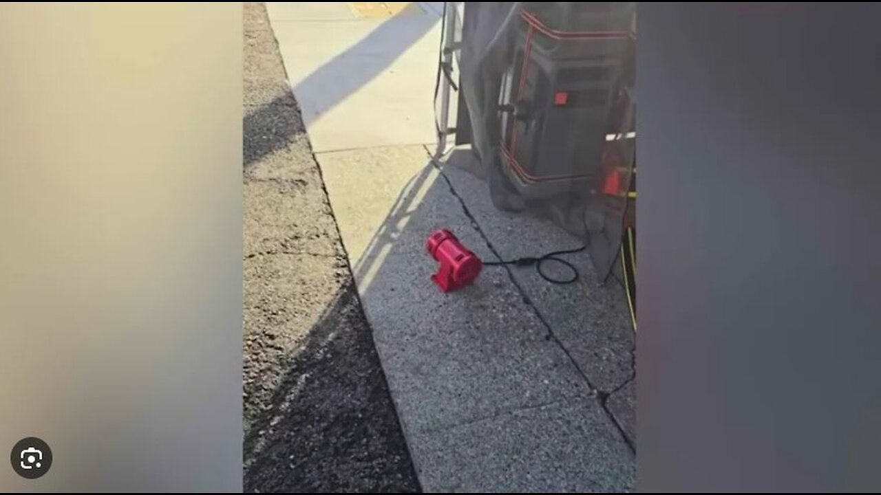 LA Activists Installing Sirens to Warn of ICE Raids