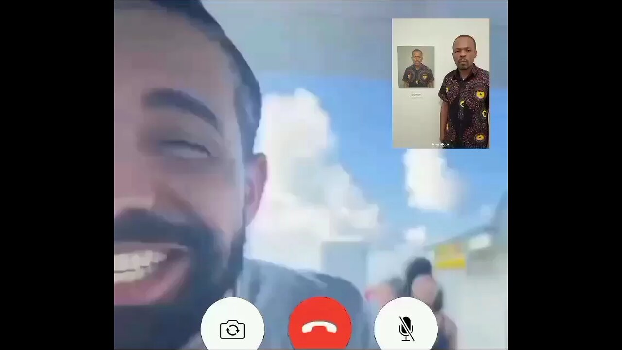 #Drake video chatting with Mthogen Beats.