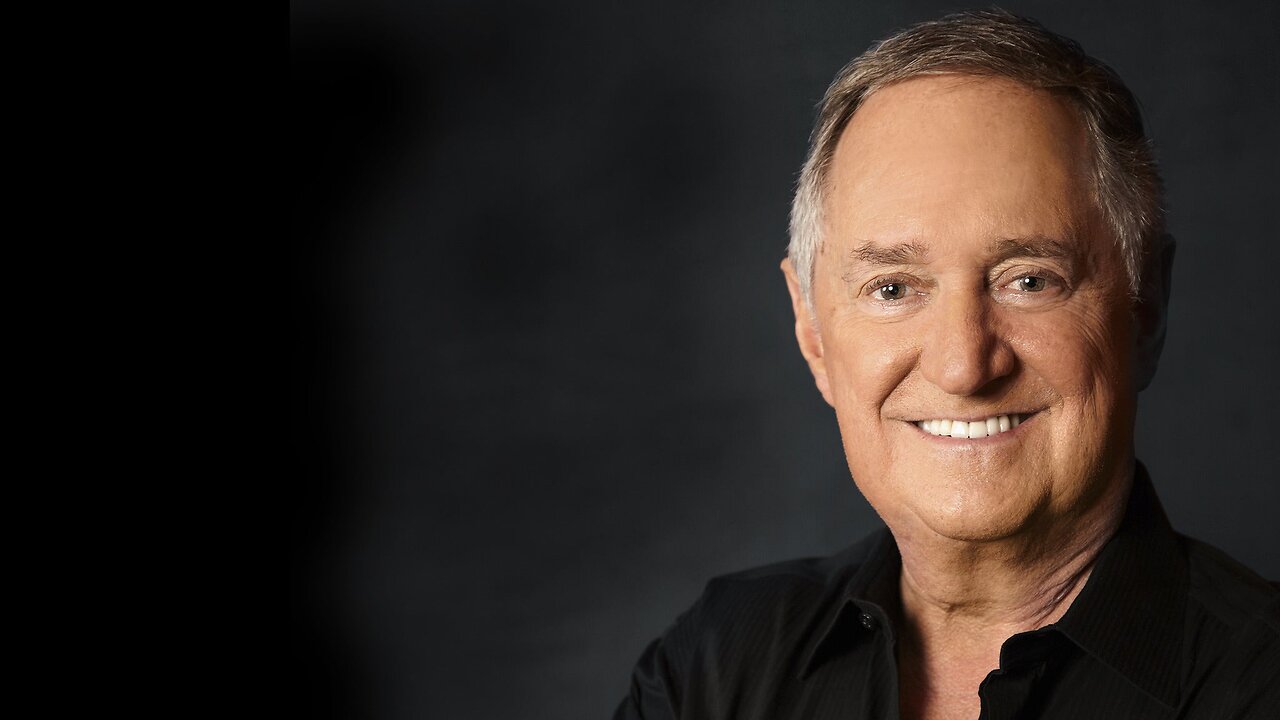 Neil Sedaka's private concert for Juxtaposition