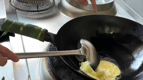 过年大鱼大肉吃腻了，来一碗家乡地方特色美食刀削面 #他乡美食也有年味 #各省年菜手艺人申请出战 #省饭课代表 #一口开启想家模式 #地方特色美食 @阿连吃遍长治 @阿连想说话