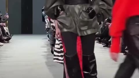 Balmain Fall Winter 2025-2026 collection fashion show at Paris Fashion