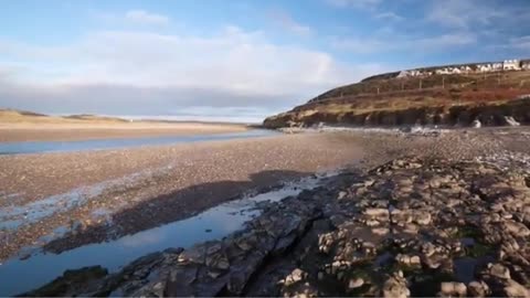 Sewage Spill Drives Beachgoers from Llandudno Amid Health Fears