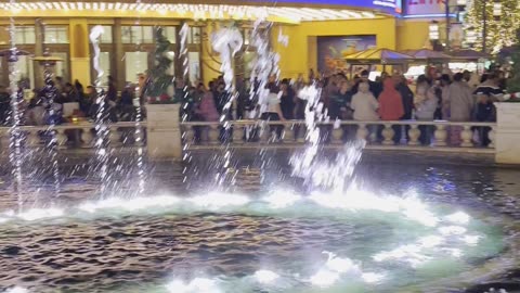 Christmas vibes at The Grove, Los Angeles 🎄✨