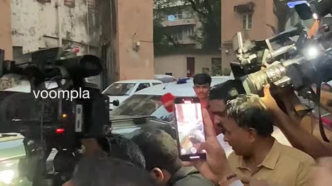 shraddha kapoor’s bro siddhanth kapoor leaves after an injury session in goregaon