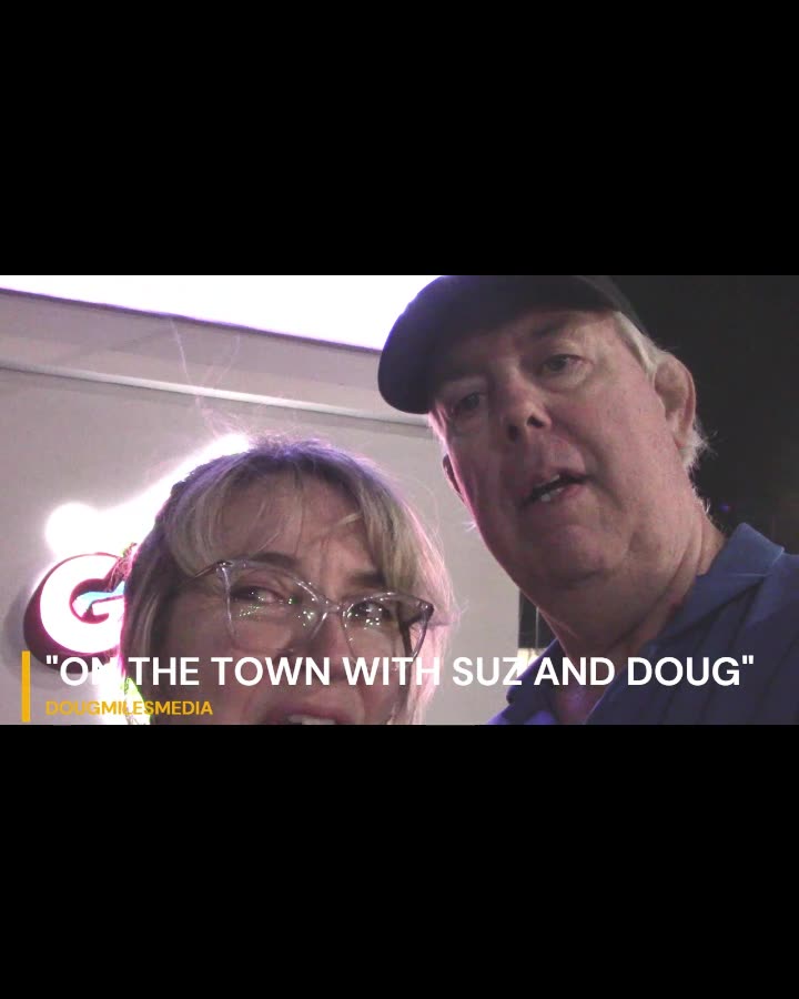 SUZ AND DOUG VISIT GECKOS IN SARASOTA FOR SATURDAY NIGHT DINNER!