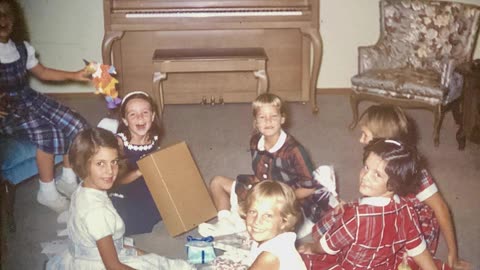 The Go Go's - Our Lips Are Sealed