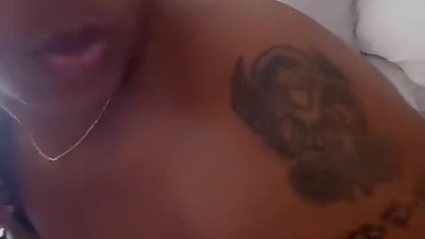 @HOTYLIONESS