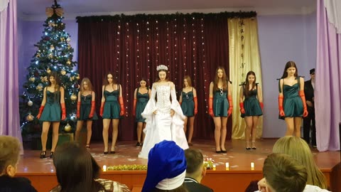 Irina Ogranovici și Dansul albelor ca zăpada Concert Vine Anul Nou 7/16